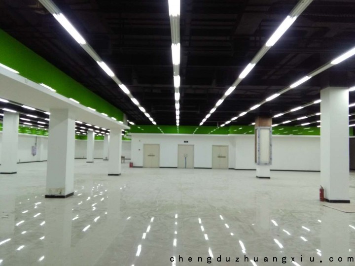 郫县万科城同仓万家购超市装修完工照