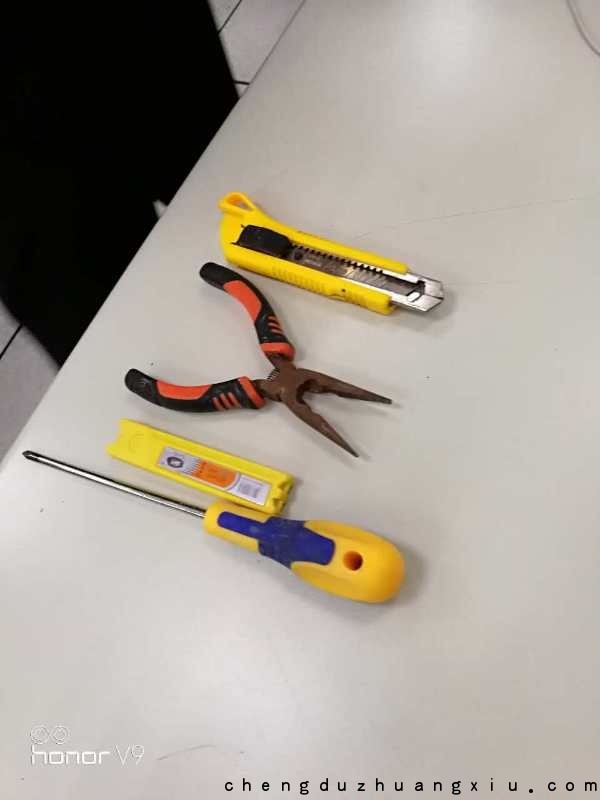 中粮鸿云业主电线被盗嫌疑人作案工具