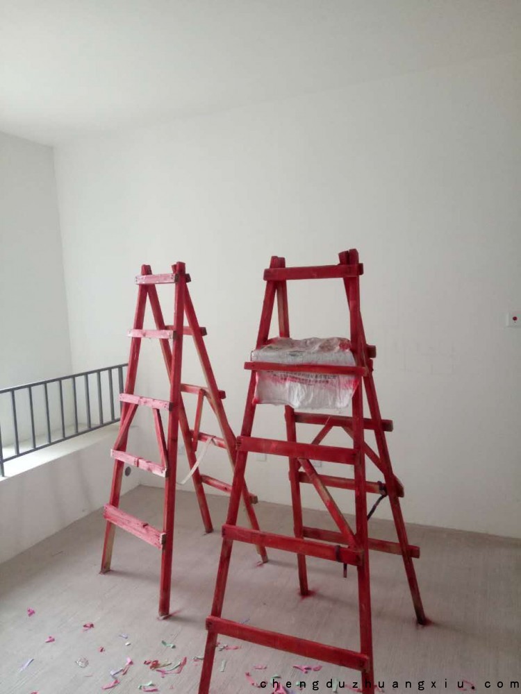 紫御熙庭装修工具进场
